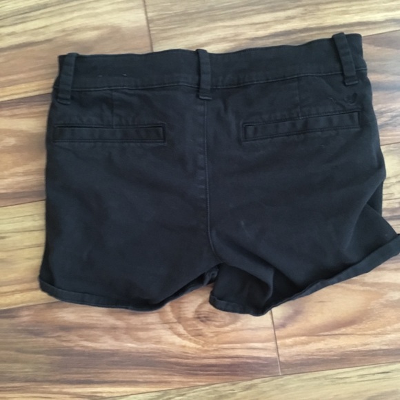 American Eagle Black Midi shorts - Picture 2 of 3